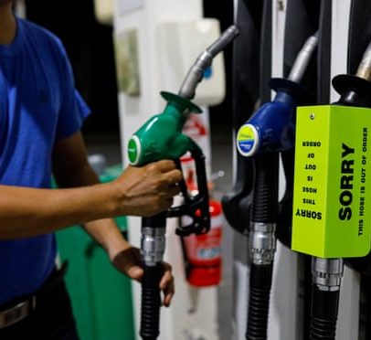 Austrália libera quase 20% da reserva de combustível, Bowen afirma país não está perto de faltar
