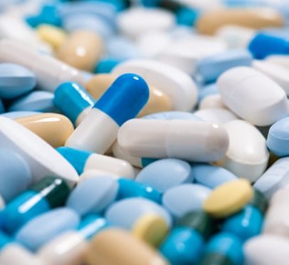 Reino Unido pode enfrentar semanas de falta de remédios se guerra com o Irã continuar