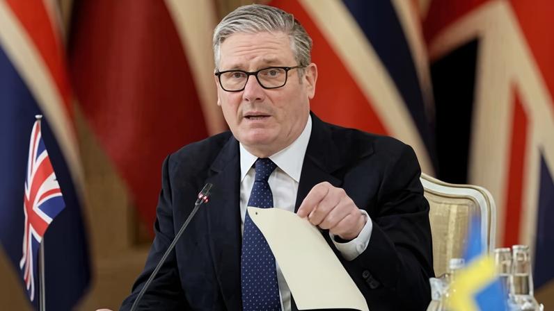 Starmer aponta que guerras no Irã e na Ucrânia podem redefinir a ordem global