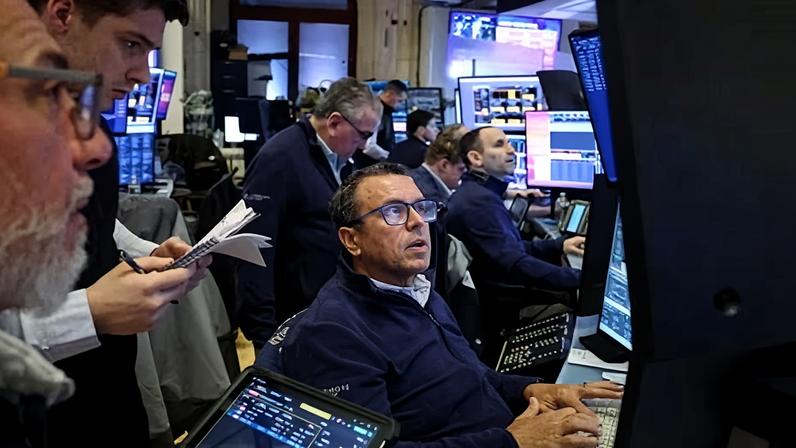 Mercados americanos oscilam enquanto investidores acompanham tensão com o Irã