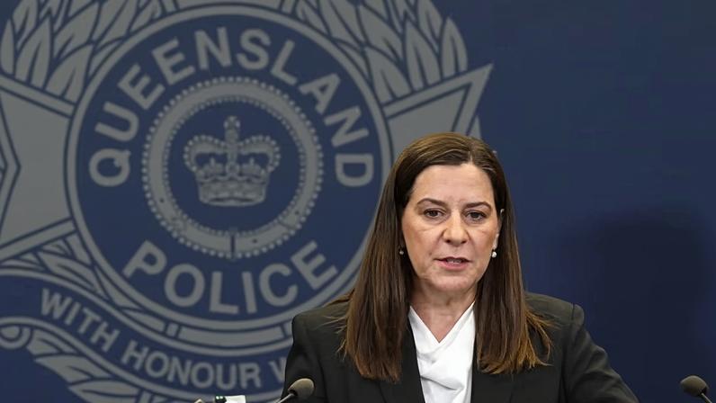 Críticas surgem após policial ligado a Palm Island ser nomeado à Legal Aid