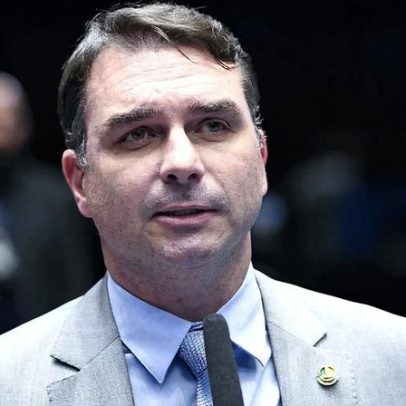 Flávio Bolsonaro relata encontro com Moraes para pedir prisão domiciliar ao pai