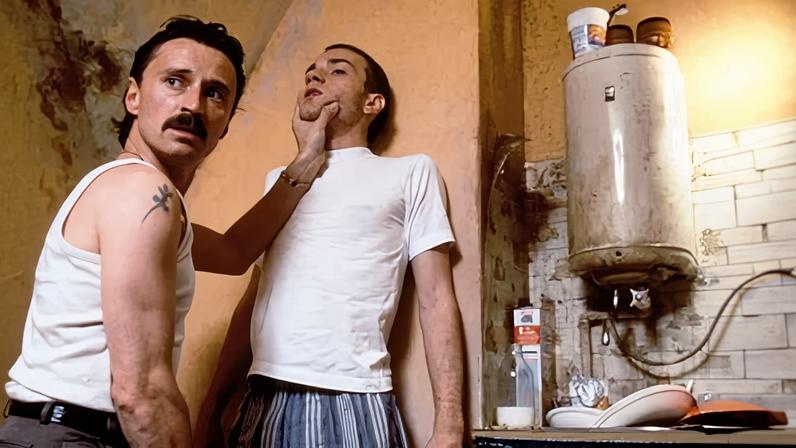 Irvine Welsh escolhe nova vida para Trainspotting como musical de palco