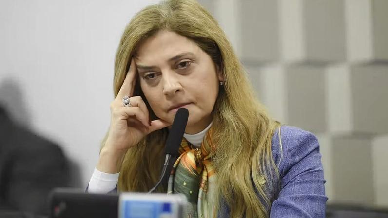 Gilmar Mendes libera presidente do Palmeiras de comparecer à CPMI do INSS