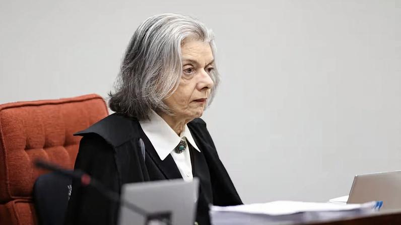 Cármen Lúcia: violência contra mulheres é 'poder violento' e dados alarmantes