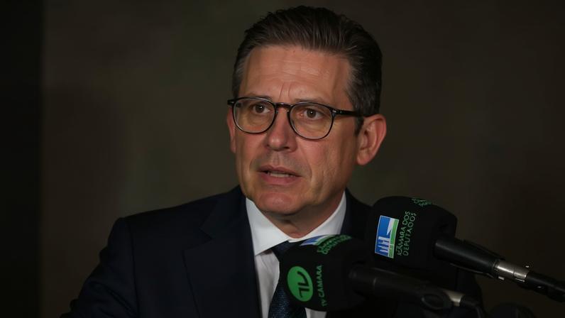 Motta busca acordo para votar regulamentação de motoristas de apps