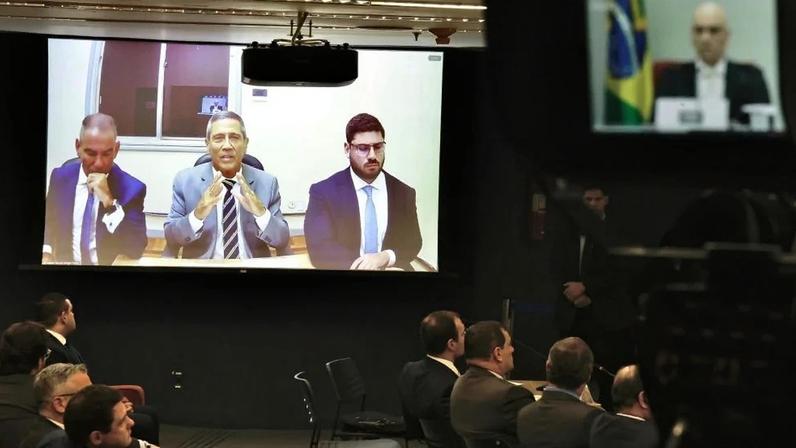 Moraes cobra Exército sobre visitas irregulares a Braga Netto na prisão