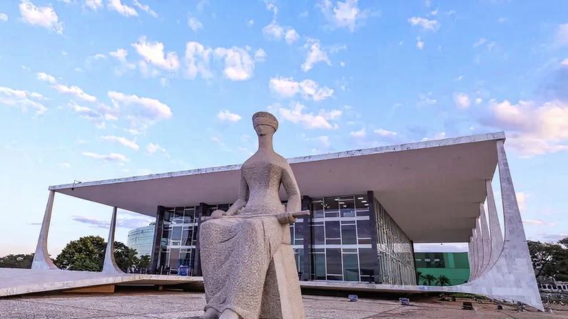 TCU arquiva denúncia contra STF sobre diárias e passagens