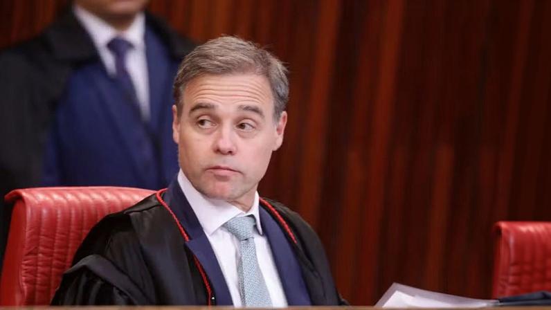 Polícia propõe ampliar proteção à família de André Mendonça, relator no STF