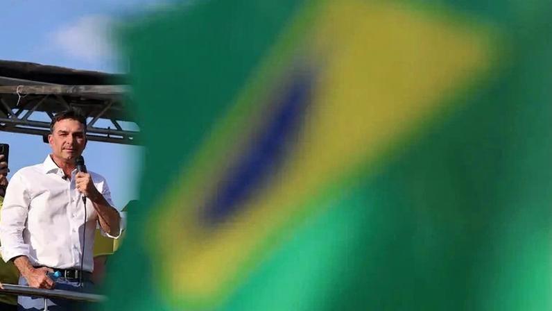Além das candidaturas próprias, PL calcula que alianças podem ampliar palanques em apoio a Flávio para 24 estados. (Foto: Beto Barata/PR)