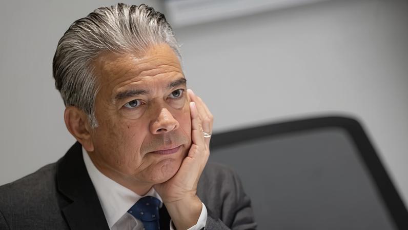 AG da Califórnia busca ordem para interromper recontagem de votos por condado