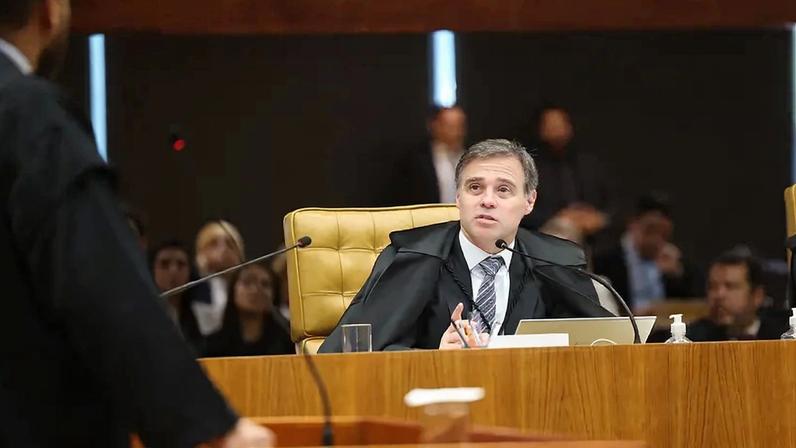 Advogado de Vorcaro se reúne com Mendonça na expectativa de delação