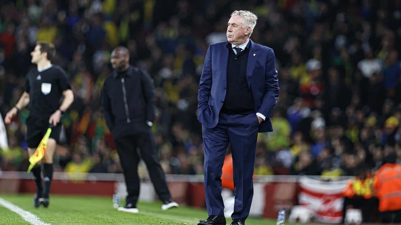 Técnico Carlo Ancelotti na partida entre Brasil e Senegal — Foto: Rafael Ribeiro / CBF