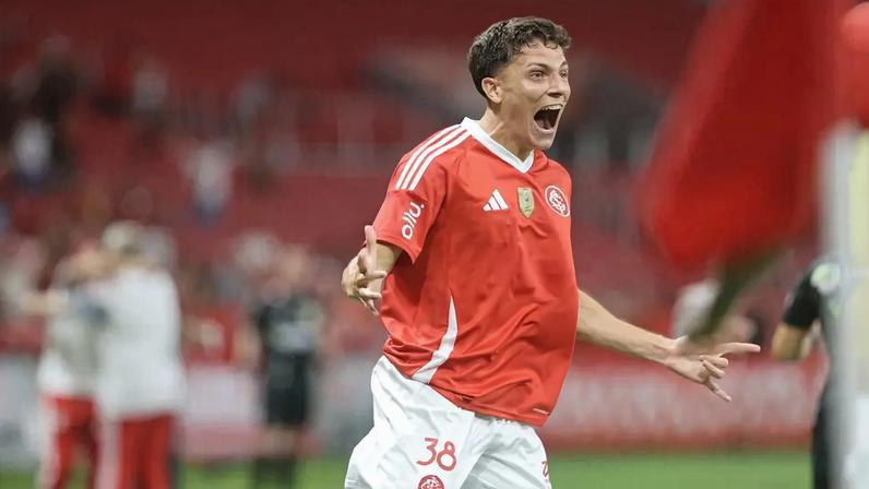Diego Coser, comemora gol do Internacional