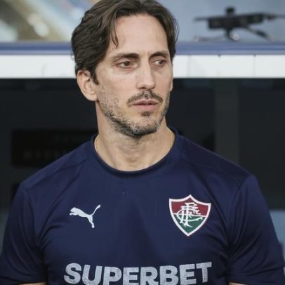 Zubeldía define a escalação do Fluminense contra o Athletico-PR