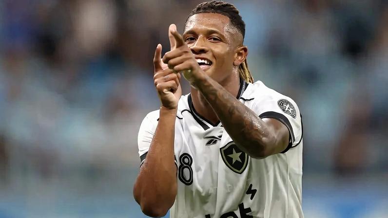 Danilo foi o destaque do Botafogo contra o Grêmio (Foto: Vítor Silva/Botafogo)