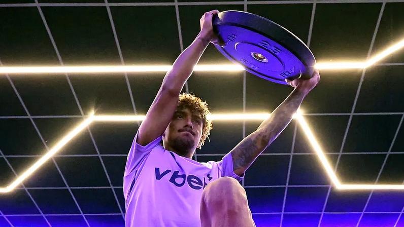 Medina regularizado e pode estrear pelo Botafogo no clássico