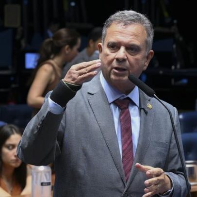 Bolsonaro pede ao ministro Moraes visitas regulares de Rogério Marinho na prisão