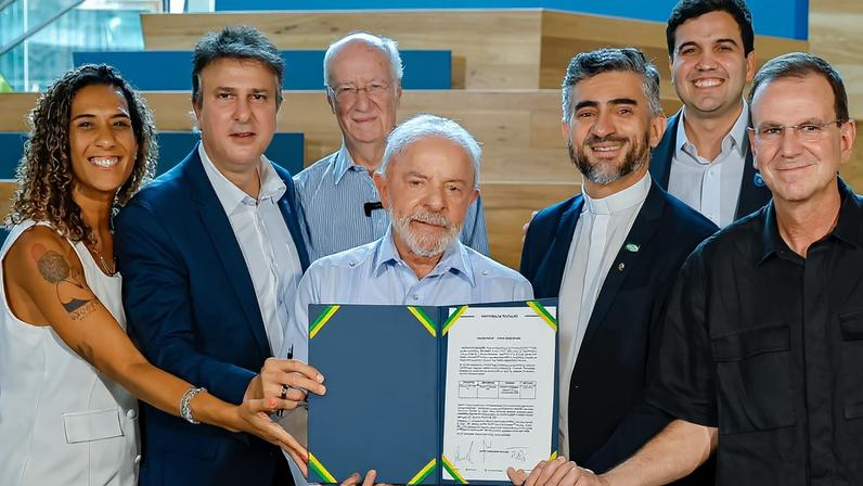 Presidente da República, Luiz Inácio Lula da Silva, durante visita à Escola Técnica Roberto Rocca, na Rodovia Rio-Santos (altura do km 392) – Santa Cruz. Rio de Janeiro - RJ. Foto: Ricardo Stuckert/PR
