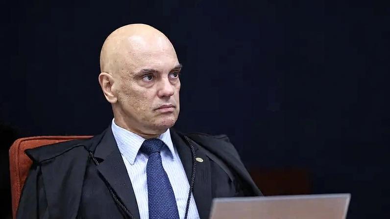 Moraes nega visita de assessor de Trump a Bolsonaro após ouvir Mauro Vieira