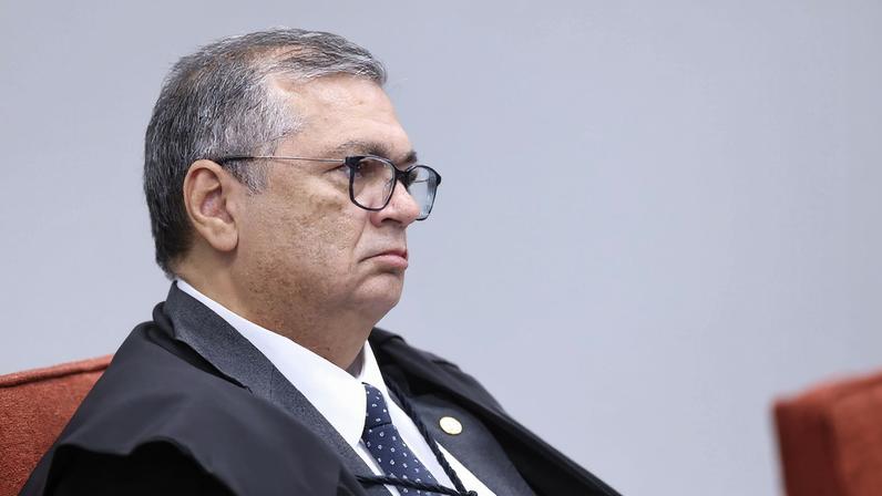 Dino exige mais transparência em emendas e fixa novos prazos