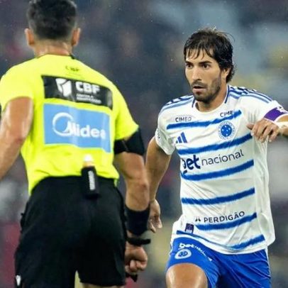 Pedrinho está insatisfeito após conversa com elenco do Cruzeiro, diz Lucas Silva