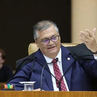 Juízes criticam decisão de Dino que derruba aposentadoria compulsória