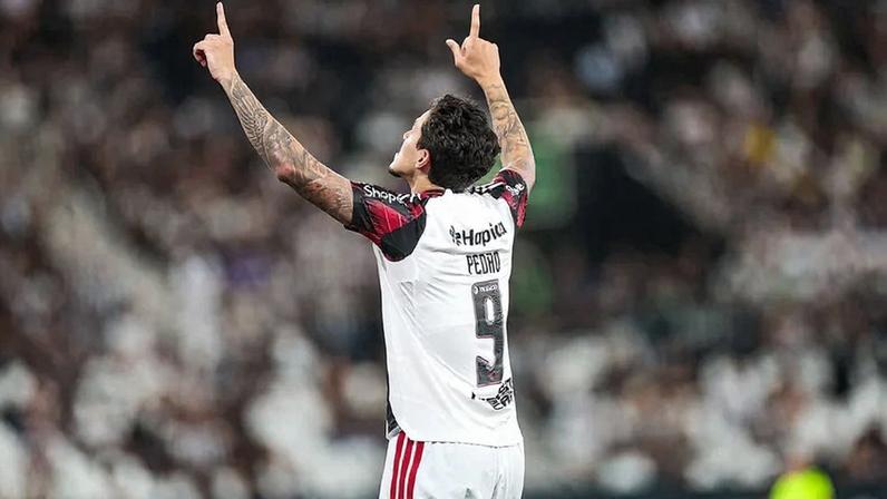 Botafogo é superado pelo Flamengo em clássico carioca