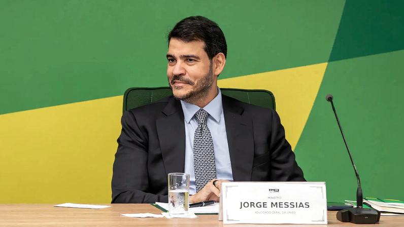 Escolha de Messias envolveu, de um lado, críticas de grupos ligado ao feminismo negro e, de outro, um desconforto entre Lula e Alcolumbre. (Foto: Emanuelle Sena/ AscomAGU)