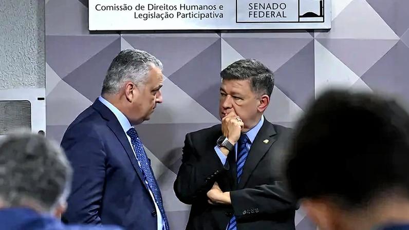 Presidente da CPMI do INSS, senador Carlos Viana, e o relator Alfredo Gaspar. (Foto: Waldemir Barreto/Agência Senado)