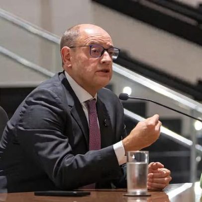 Ricardo Couto discute readequação da dívida do Rio; déficit de 19 bilhões