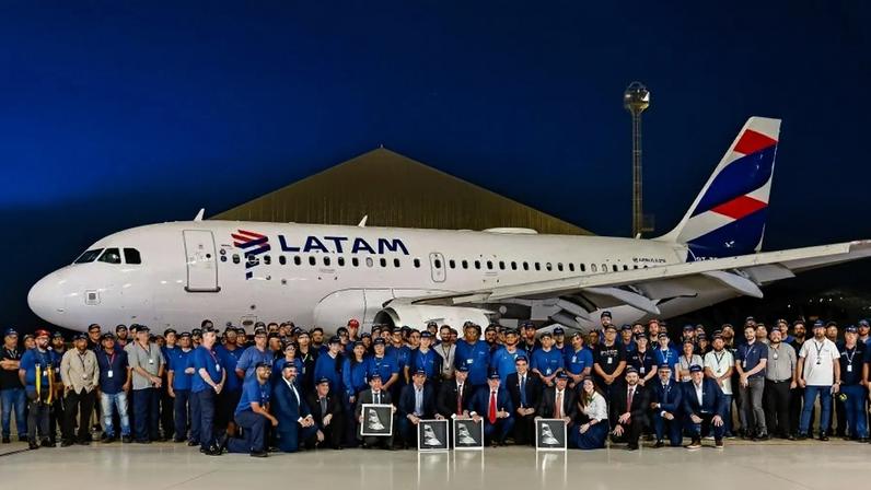 Comitiva presidencial participou da entrega dos aviões da Embraer à Latam – foto: Ricardo Stuckert/Presidência da República