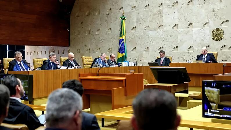 Associação reclama de salários defasados e limites a penduricalhos para juízes
