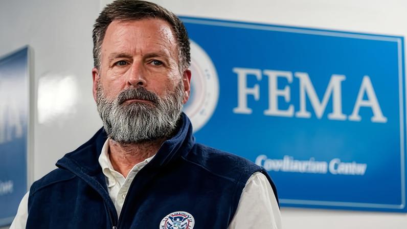 Alto funcionário da FEMA dos EUA afirma ter se teletransportado para uma Waffle House