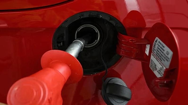 Consumidores australianos sentem aperto com gasolina e impactos no dia a dia