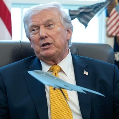 Trump aposta em força bruta para frear o declínio dos EUA e ações no Irã aceleram