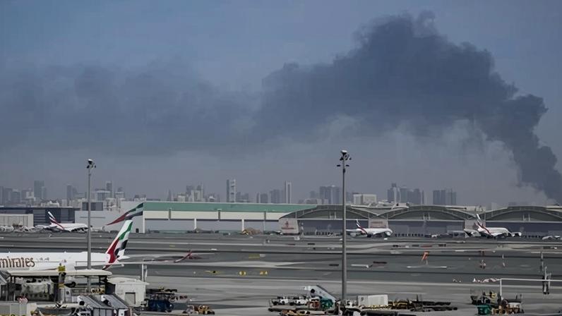 Preços de jatos privados sobem enquanto ricos tentam deixar Dubai