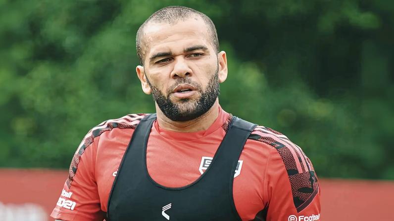 Daniel Alves - São Paulo