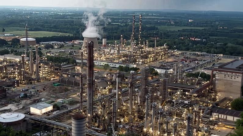 The BP refinery in Gelsenkirchen processes about 12m tonnes of crude oil every year.