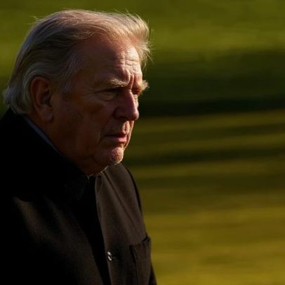 Trump afirma ter conversas fortes com o Irã, que diz não terem ocorrido