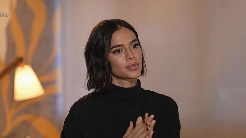 Bruna Marquezine: atriz nega mudança no visual após entrevista