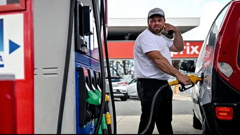 Motoristas europeus terão €220/ano a mais em combustível, dizem especialistas