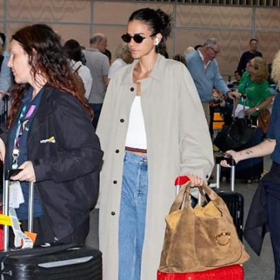 Bruna Marquezine é flagrada em aeroporto com jeans e bolsa de luxo após Oscar