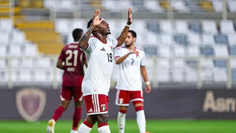 Ex-Flamengo estreia pela seleção dos Emirados com gol