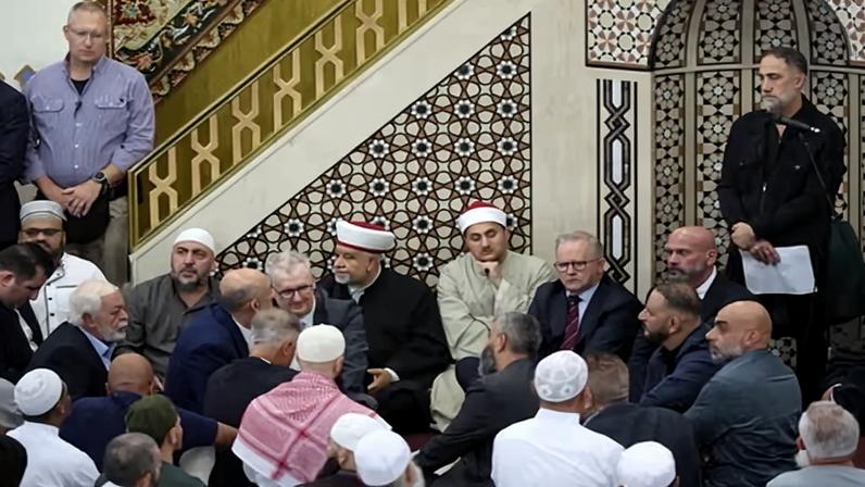 Albanese diz que críticos na mesquita de Lakemba se opõem a lei de extremistas