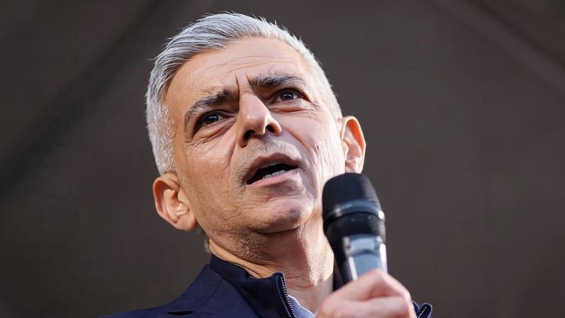 Sadiq Khan has repeatedly made the case for joining the customs union and single market, but went much further by suggesting Labour should offer full EU membership at next ballot.