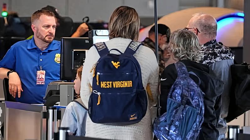 Funcionários da TSA recebem pagamento retroativo após ordem executiva de Trump