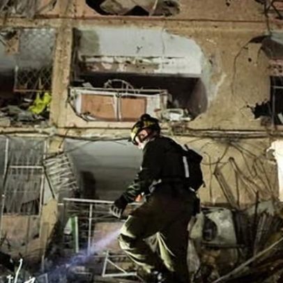 Irã ataca cidade israelense com instalação nuclear em retaliação ao Natanz