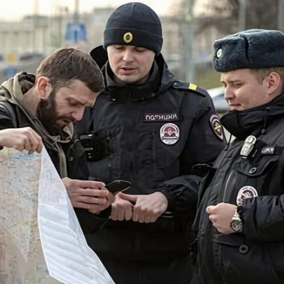 Rússia tenta lentamente isolar sua internet do mundo, dizem analistas