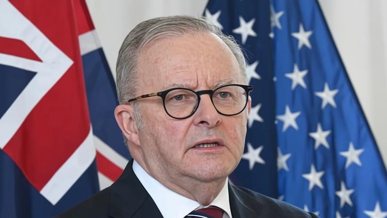 Três australianos estavam no submarino dos EUA que afundou navio iraniano, diz PM